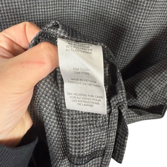 Travis Mathew Men’s Checkered Performance Polo in Grey/Black Size S - Picture 10 of 10
